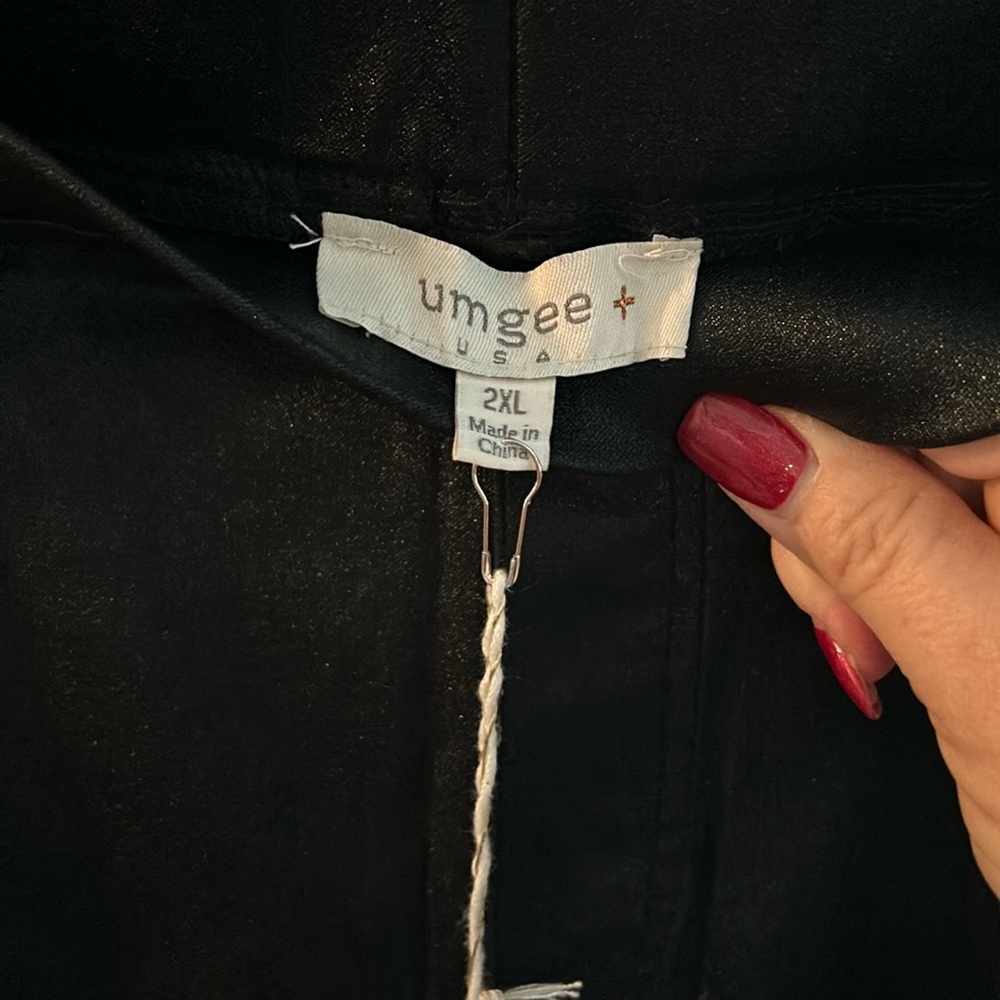 Umgee Black Metallic Jeggings NWT